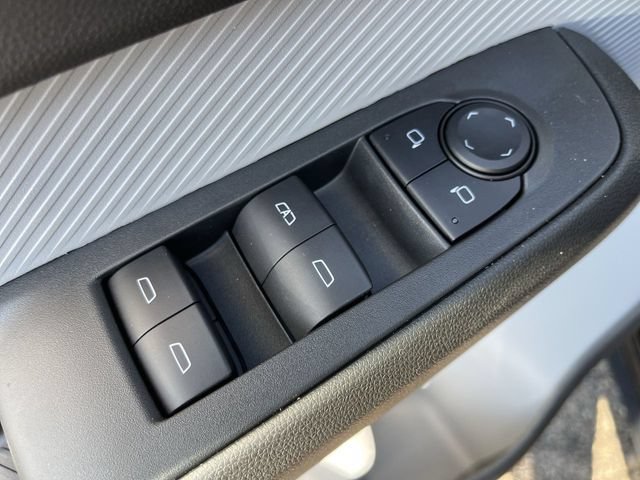 New 2027 Chevrolet Bolt RS w/ Technology Package FWD image 13