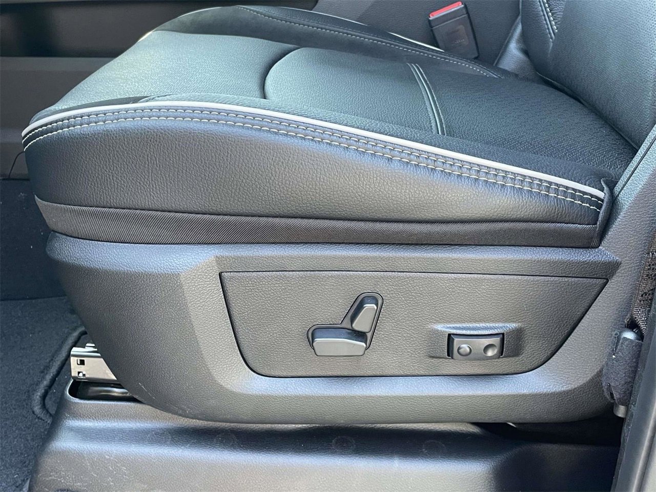 New 2026 RAM 2500 Laramie image 30