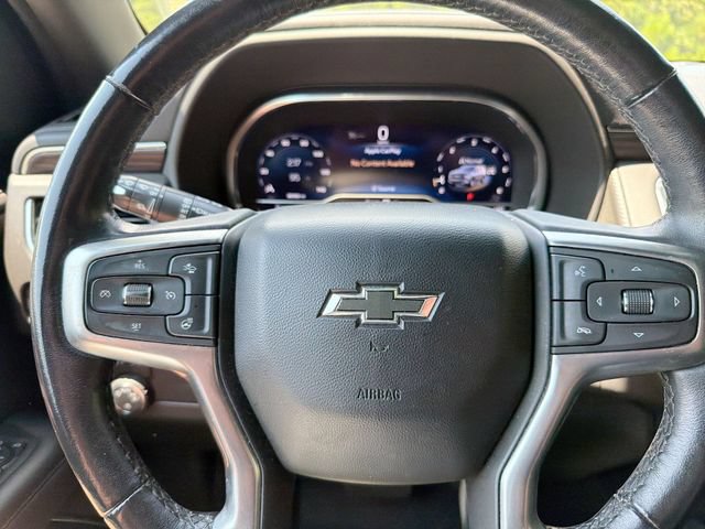 Used 2022 Chevrolet Tahoe Z71 w/ Luxury Package AWD/4WD image 17