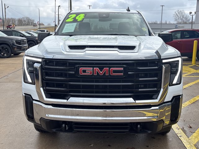 Used 2024 GMC Sierra 2500 Pro w/ Convenience Package image 9