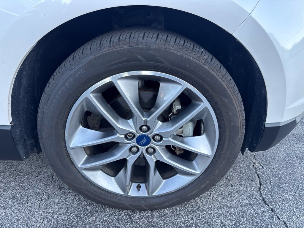 Certified 2017 Ford Edge Titanium w/ Equipment Group 301A FWD image 42