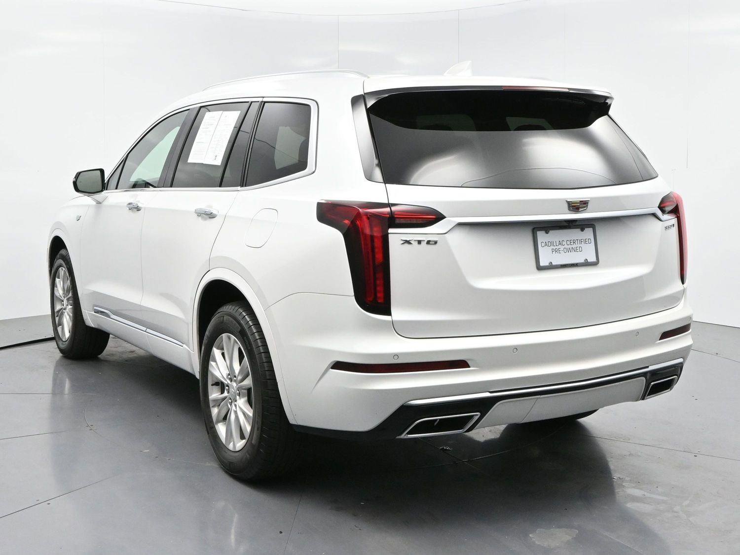 Certified 2025 Cadillac XT6 Luxury FWD image 5