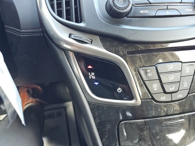 Used 2014 Buick LaCrosse Base image 16