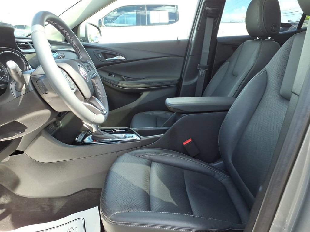 Used 2023 Buick Encore GX Essence w/ Experience Buick Package AWD/4WD image 12