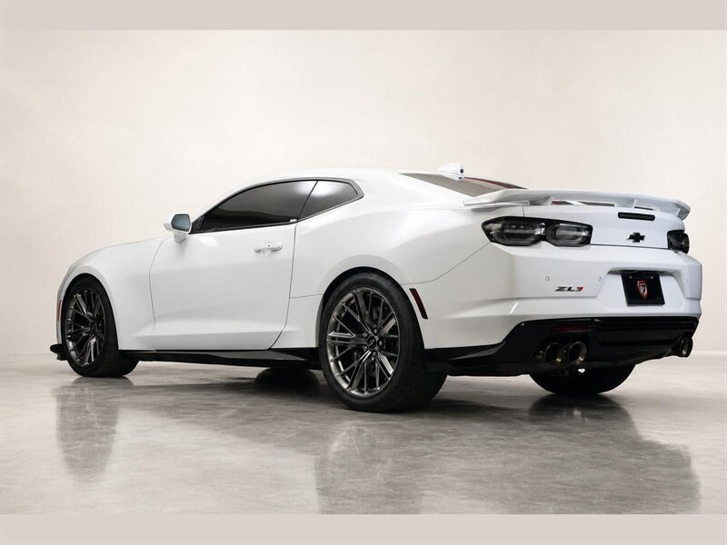 Used 2022 Chevrolet Camaro ZL1 RWD image 11