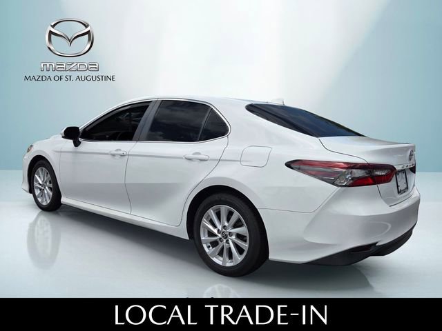 Used 2021 Toyota Camry LE FWD image 4