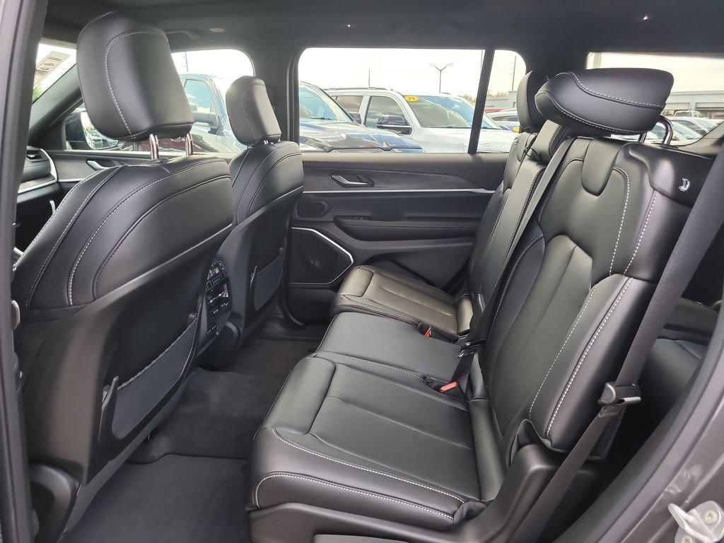 New 2026 Jeep Grand Cherokee L Limited w/ Limited Altitude Package RWD image 13