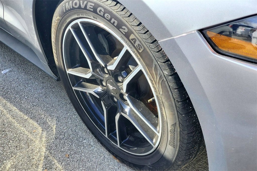 Used 2023 Ford Mustang Premium image 4