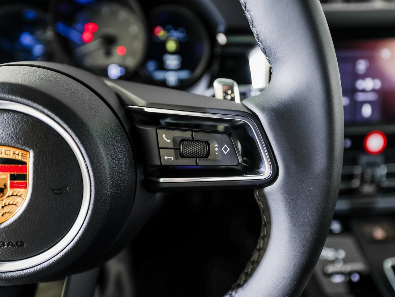 New 2026 Porsche Macan S AWD/4WD image 16