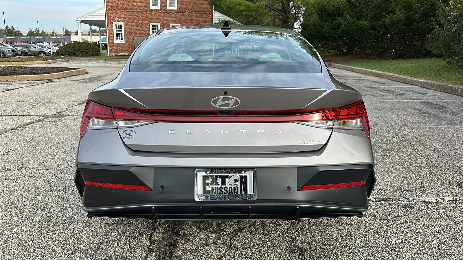 Used 2024 Hyundai Elantra Limited image 5