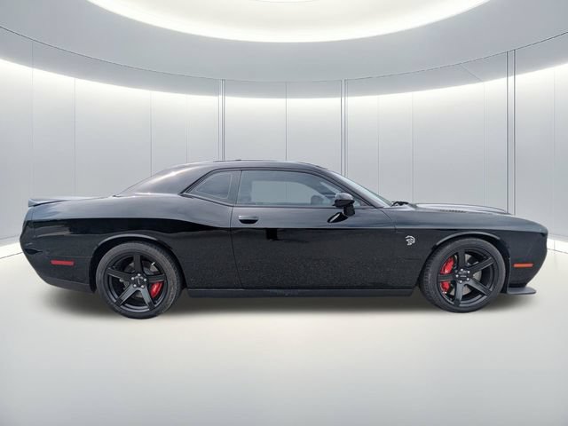 Used 2022 Dodge Challenger SRT Hellcat w/ Plus Package RWD image 7