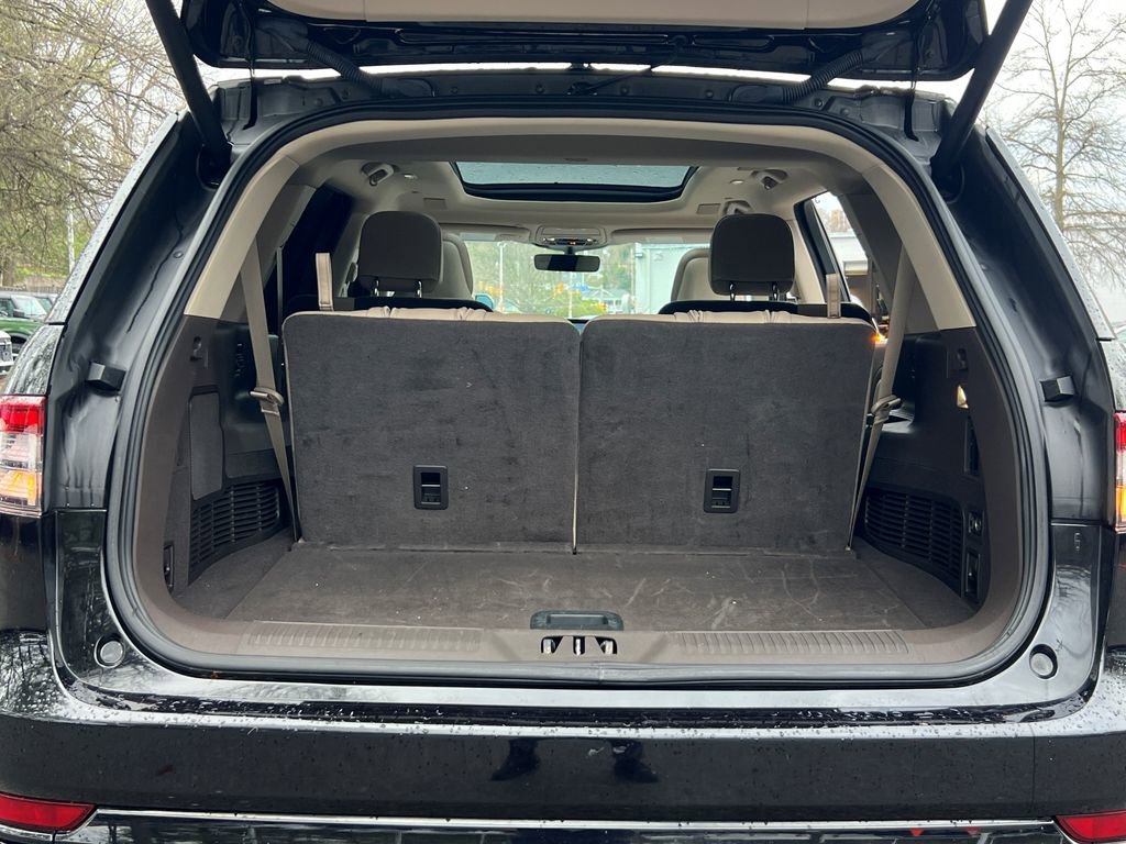 Certified 2022 Lincoln Aviator Reserve w/ Equipment Group 201A image 19