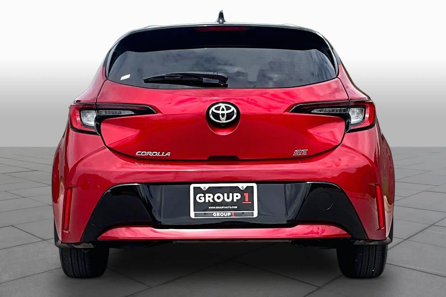 Used 2025 Toyota Corolla SE FWD image 5