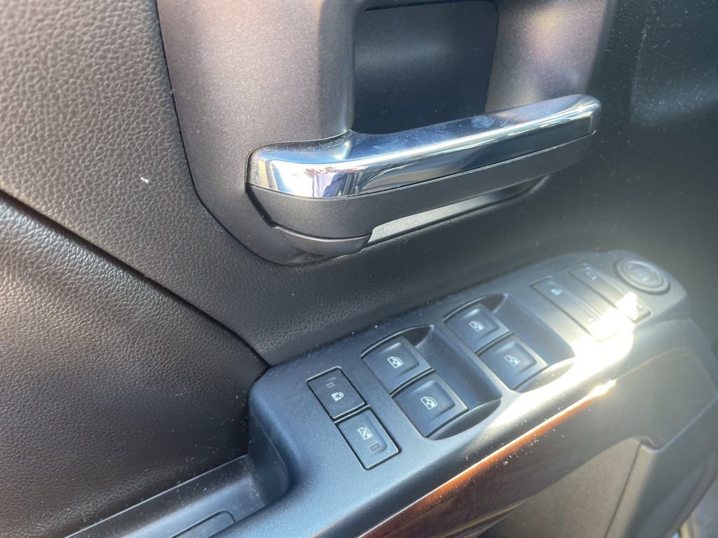 Used 2017 GMC Sierra 1500 SLE w/ Suspension Package, Off-Road image 11