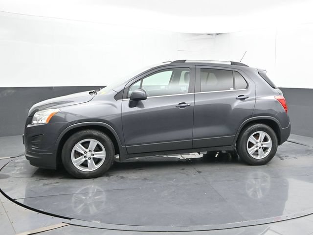 Used 2016 Chevrolet Trax LT w/ LT Sun and Sound Package FWD image 8