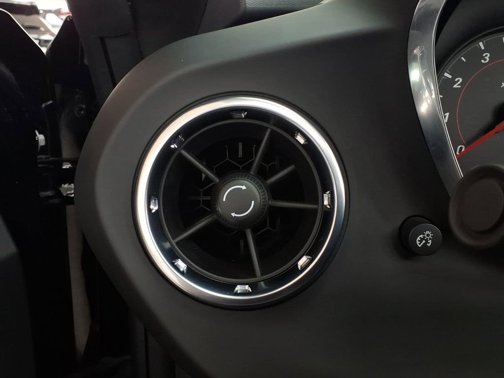 Used 2017 Chevrolet Camaro SS image 20