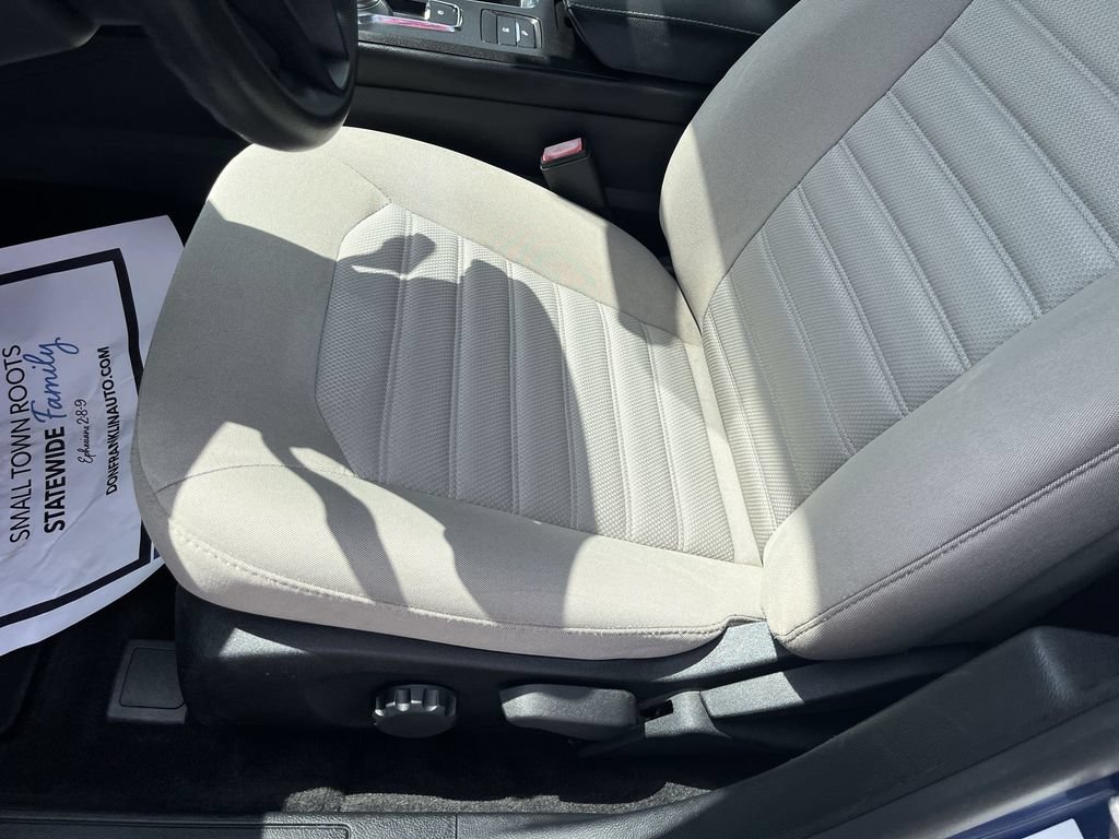 Used 2018 Ford Fusion S FWD image 12