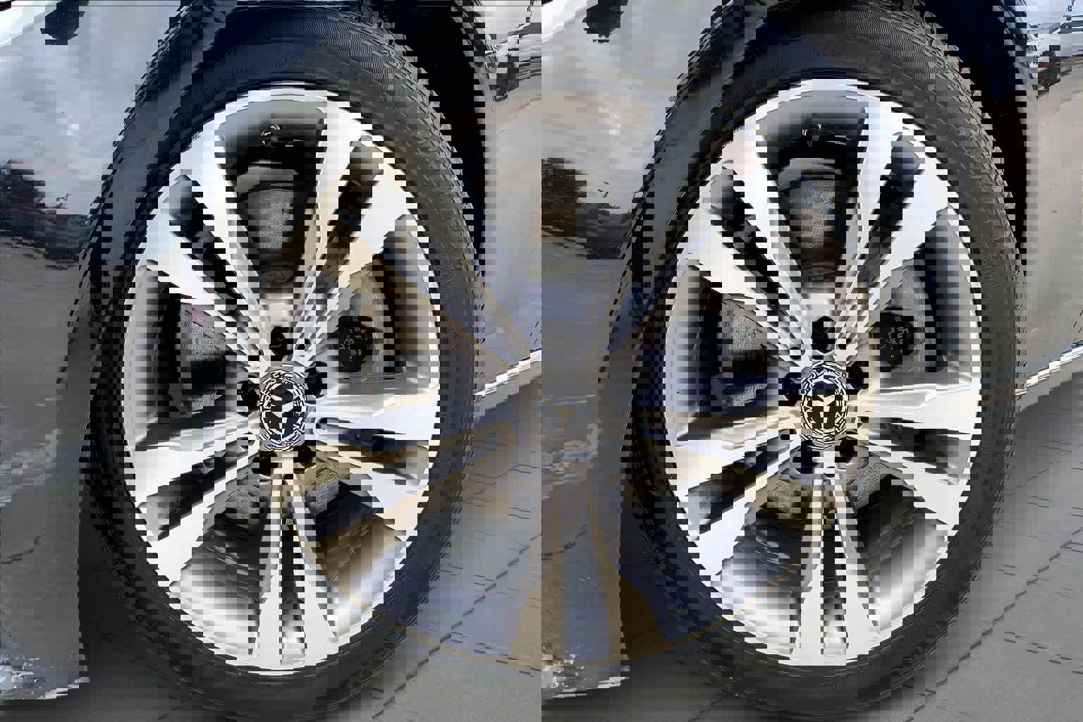 Used 2019 Mercedes-Benz C 300 Sedan image 11