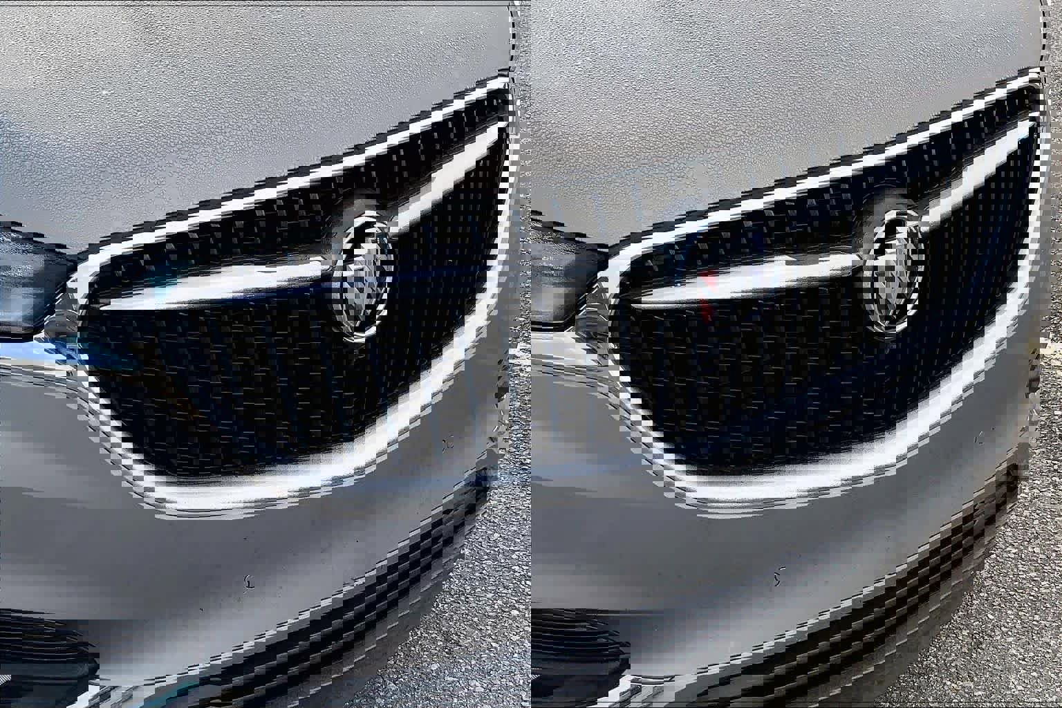 Used 2019 Buick Enclave Premium w/ Experience Buick Package image 28