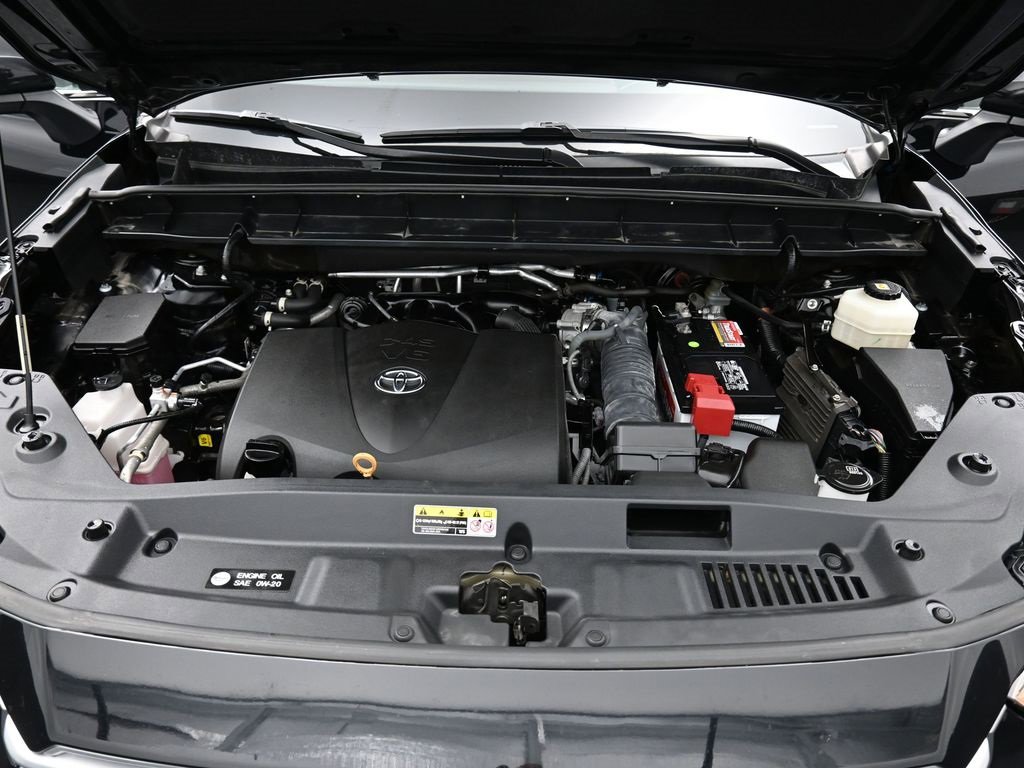 Certified 2021 Toyota Highlander XLE image 21