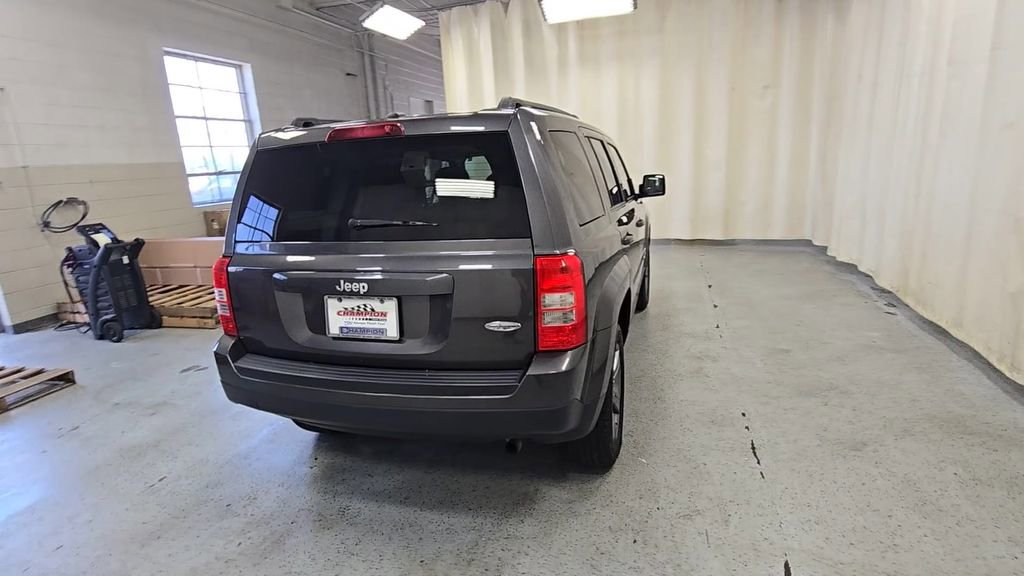 Used 2014 Jeep Patriot High Altitude FWD image 11