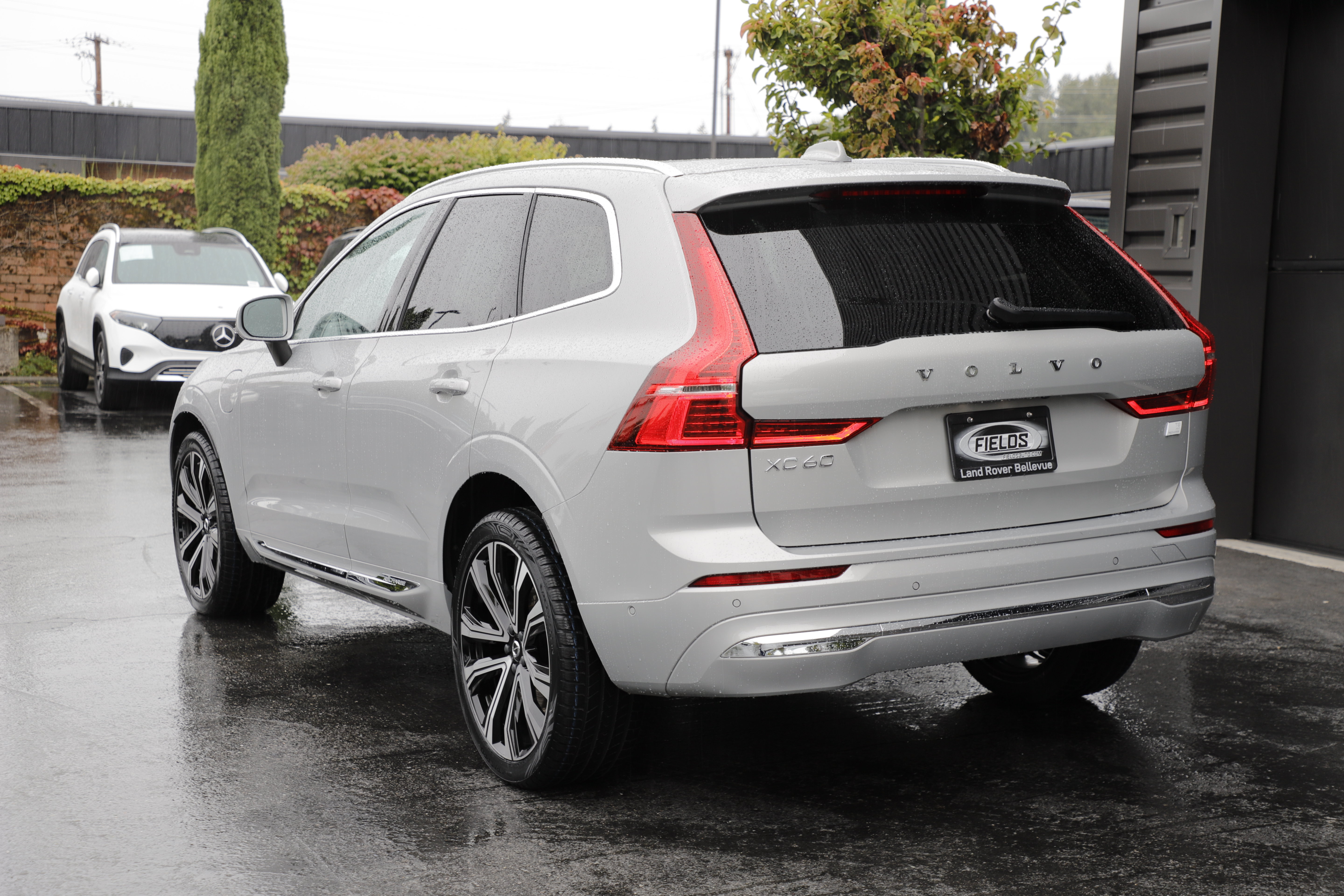 Used 2023 Volvo XC60 T8 Ultimate AWD/4WD image 6