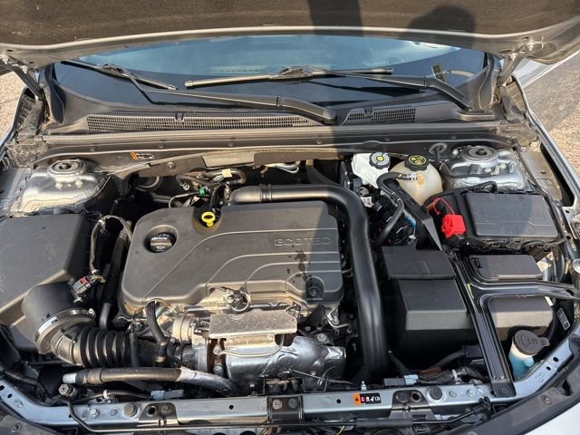 Used 2024 Chevrolet Malibu LT image 9