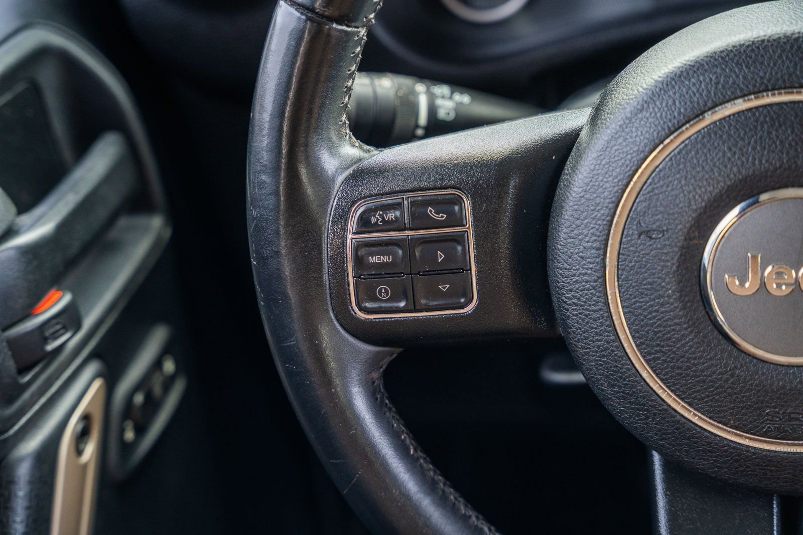 Used 2017 Jeep Wrangler Unlimited Sahara image 28