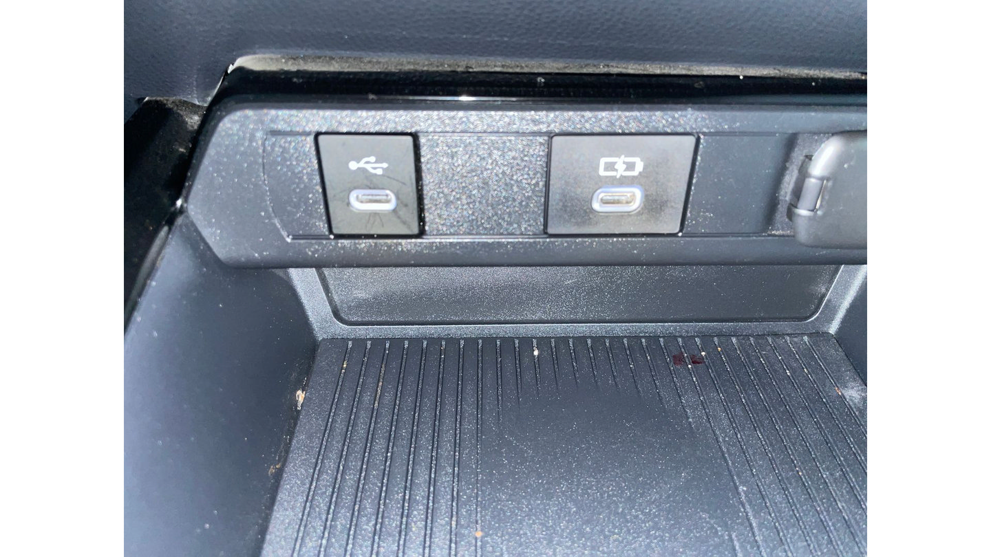 Certified 2025 Toyota Prius LE AWD/4WD image 20