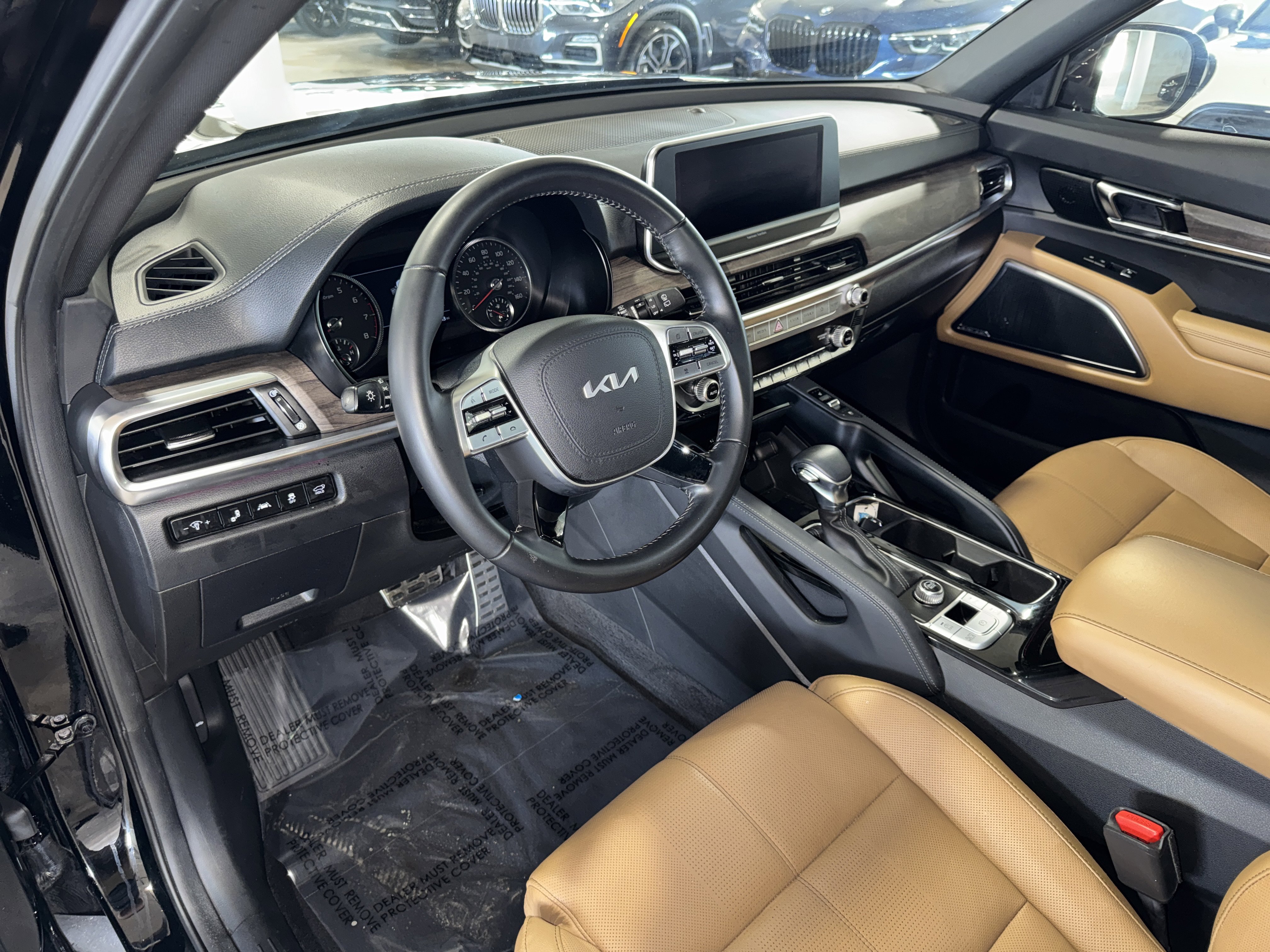 Used 2022 Kia Telluride SX w/ Towing Package image 21