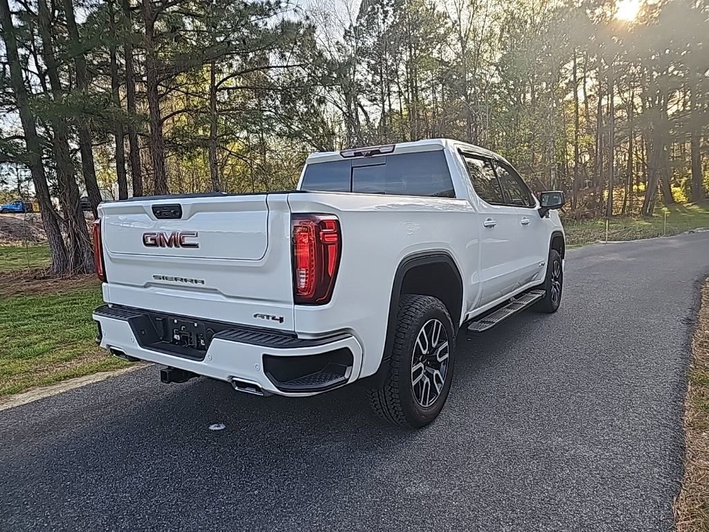 Used 2025 GMC Sierra 1500 AT4 w/ Technology Package image 5