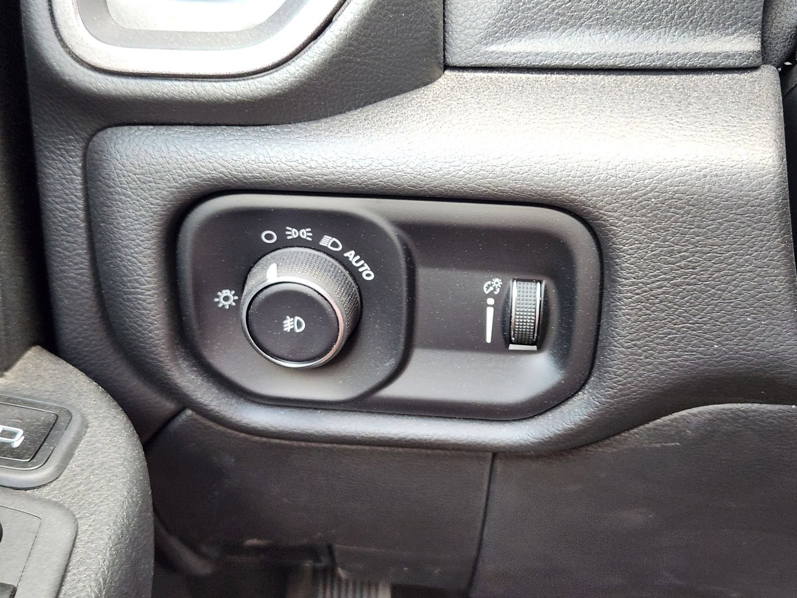 New 2024 RAM 5500 Tradesman w/ Chrome Appearance Group RWD image 18