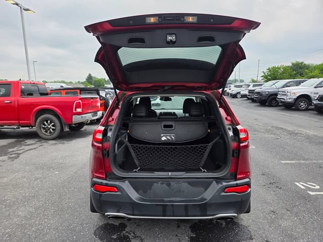 Used 2017 Jeep Cherokee Limited AWD/4WD image 28
