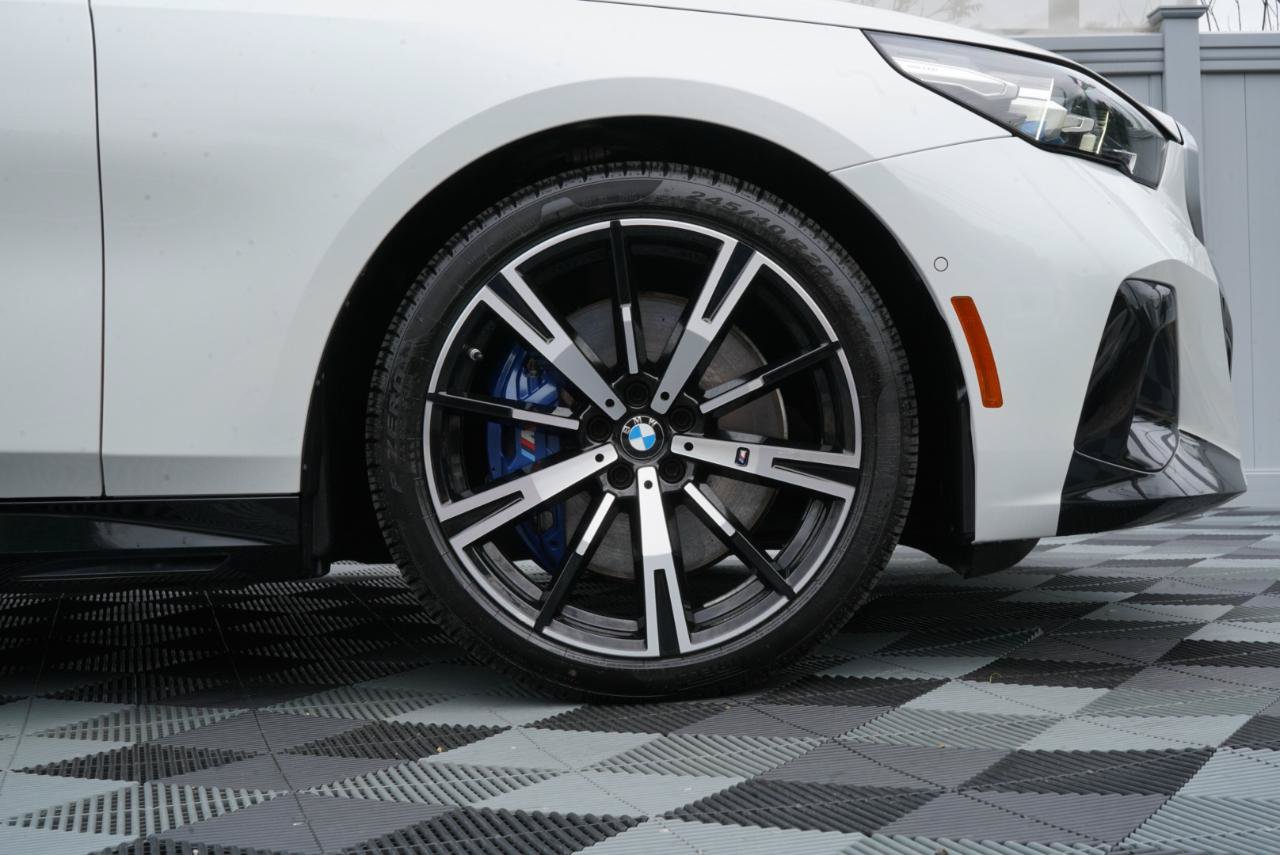 Used 2024 BMW 540i xDrive w/ Executive Package AWD/4WD image 86