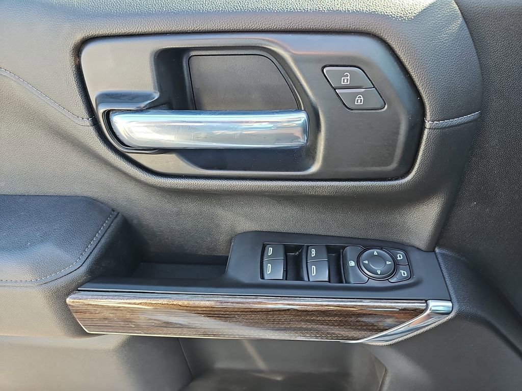 Used 2021 Chevrolet Silverado 1500 LT w/ Z71 Off-Road Package image 33