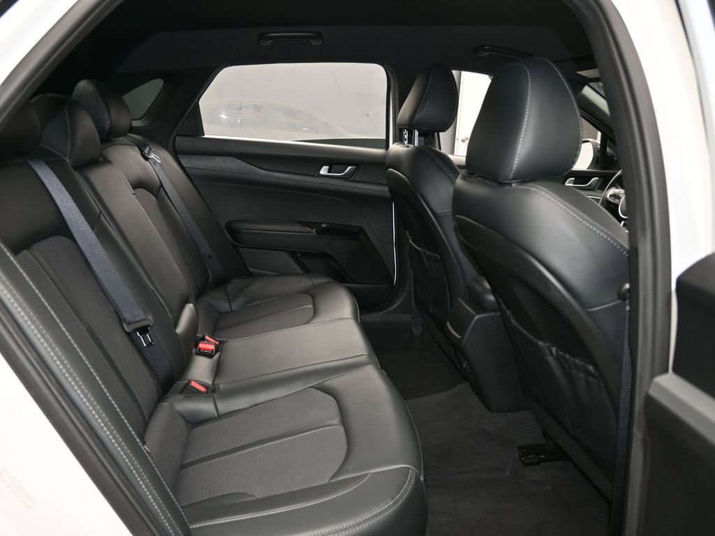 Used 2023 Kia K5 GT-Line image 41