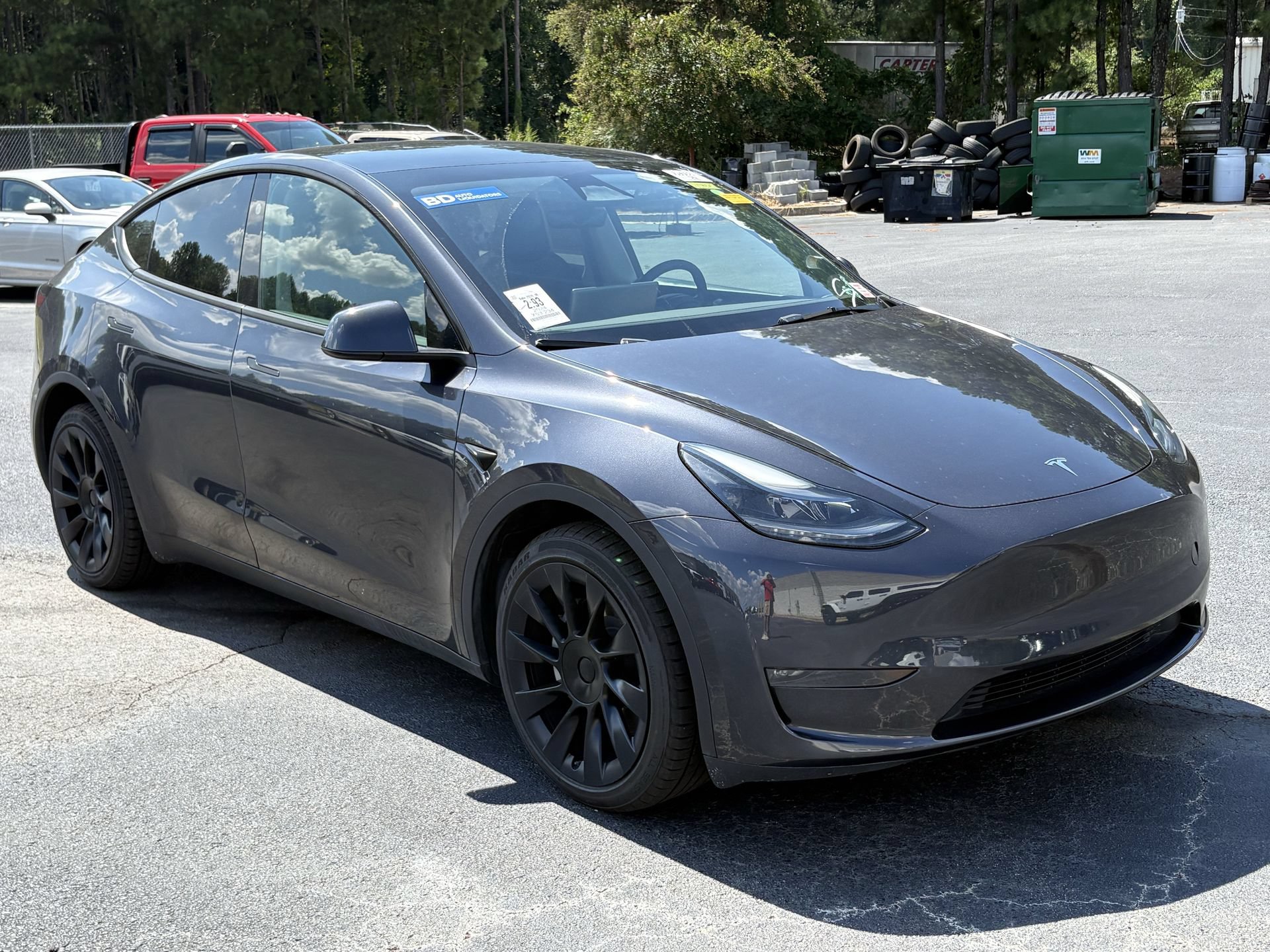 Used 2024 Tesla Model Y Long Range AWD/4WD image 23