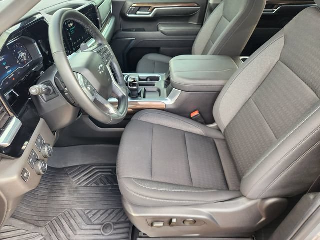 Used 2025 Chevrolet Silverado 1500 LT Trail Boss AWD/4WD image 13