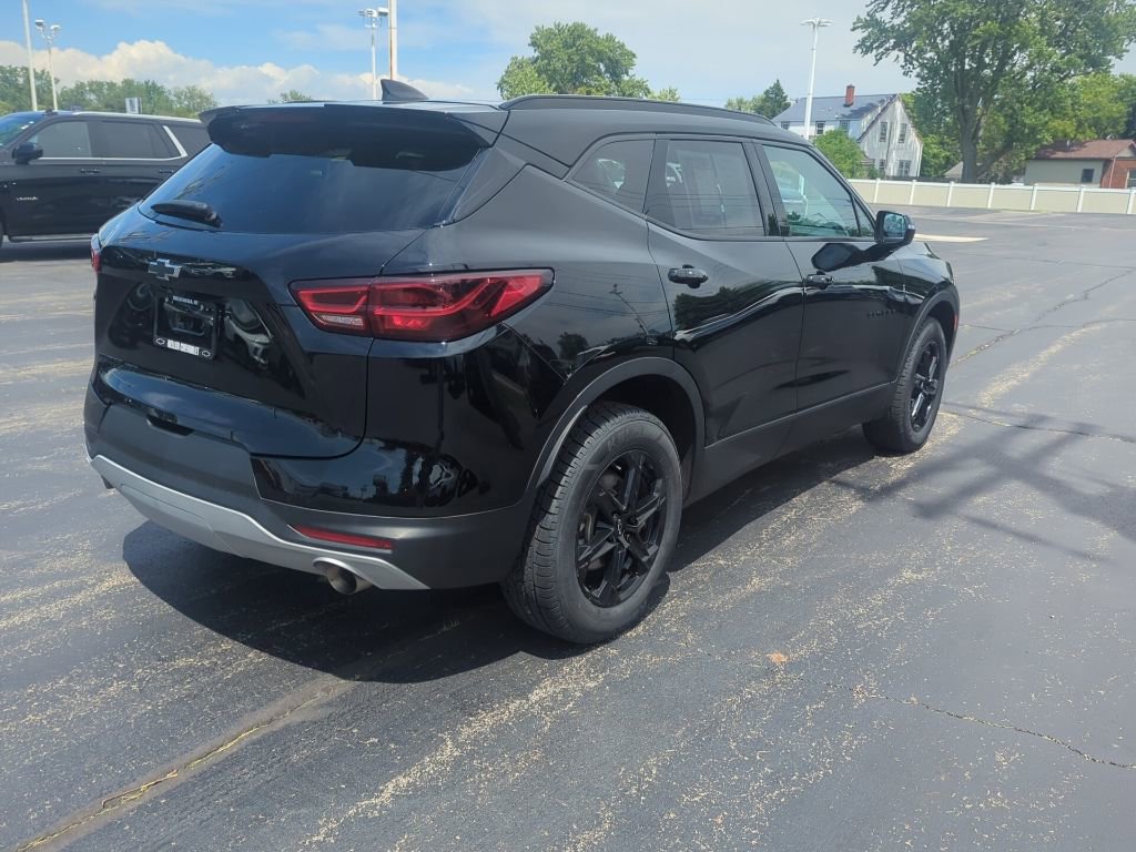 Certified 2024 Chevrolet Blazer LT w/ Sound & Technology Package AWD/4WD image 9