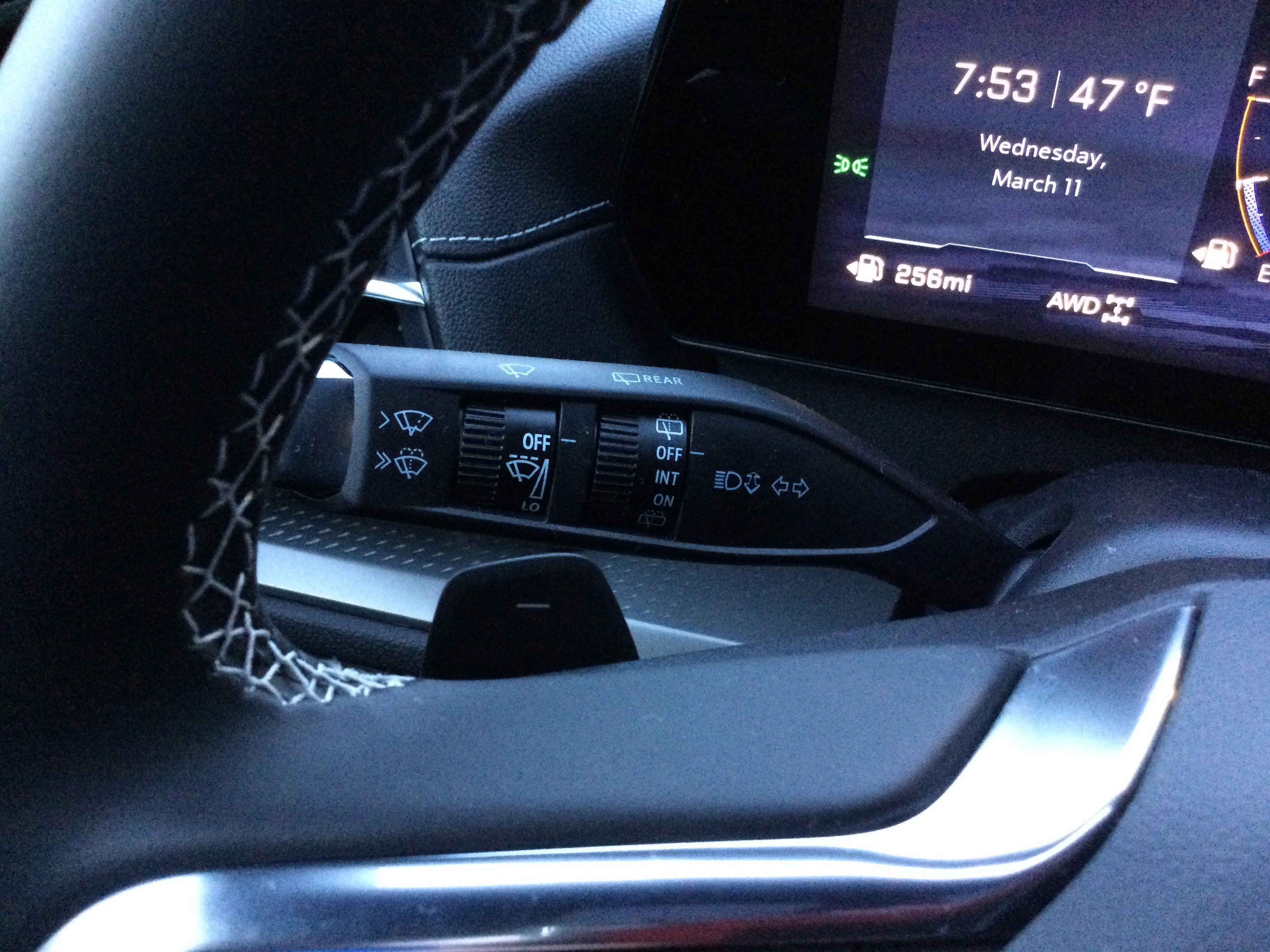 New 2026 Chevrolet Traverse LT w/ Sun and Wheel Package image 17