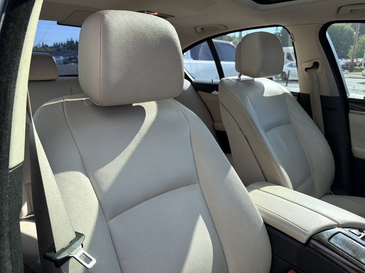 Used 2012 BMW 528i Sedan RWD image 16