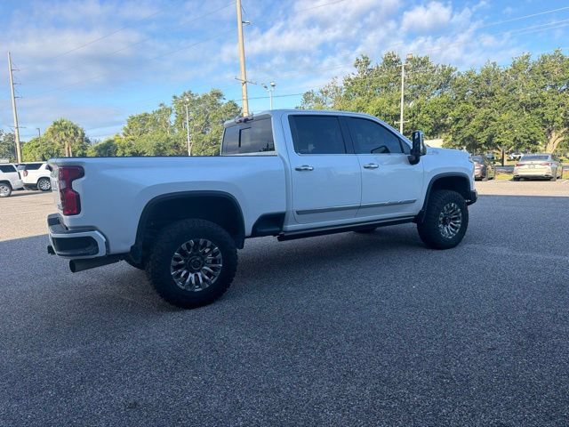 Used 2024 Chevrolet Silverado 2500 High Country w/ Technology Package AWD/4WD image 4