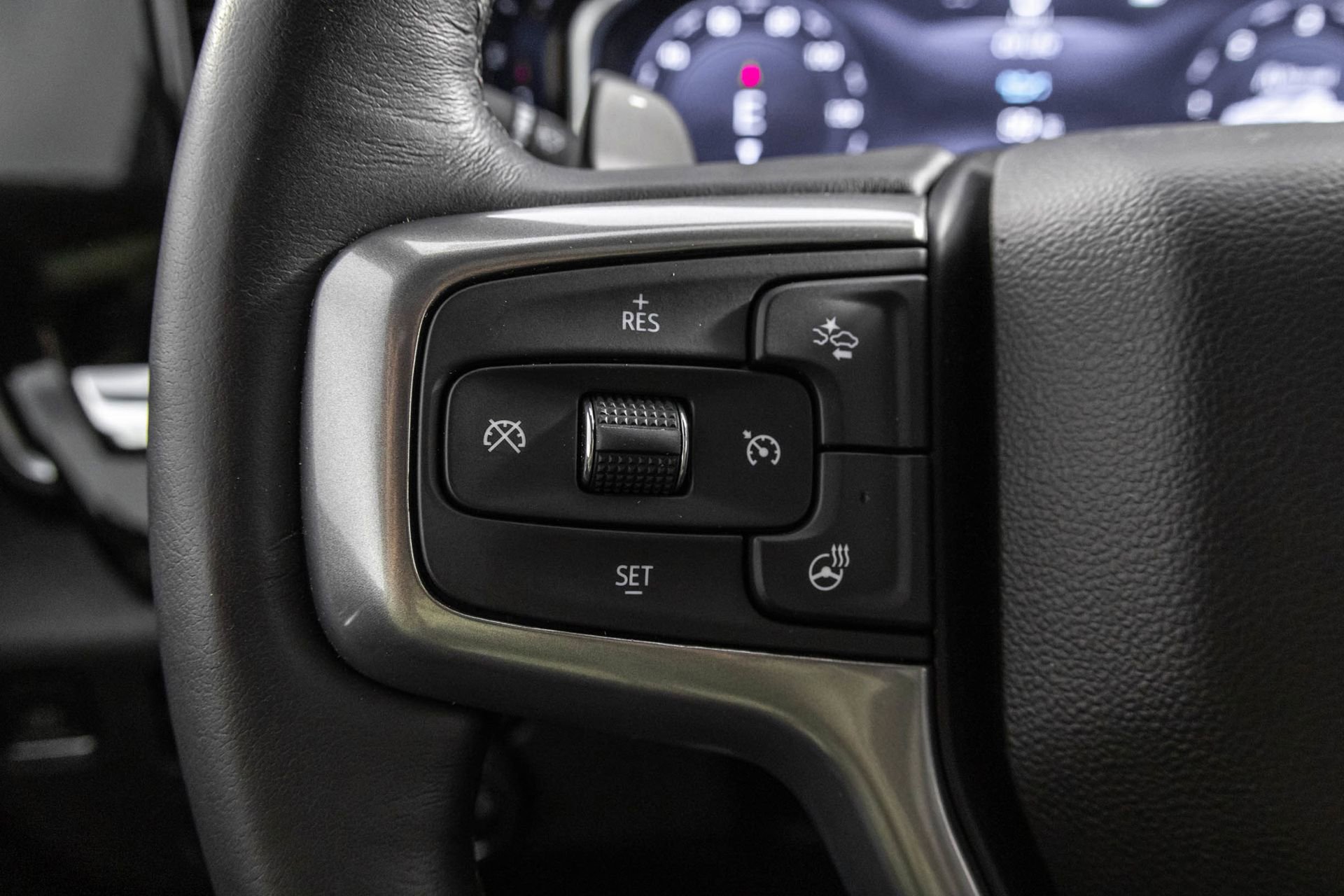 Used 2023 Chevrolet Silverado 1500 LTZ w/ LTZ Premium Package AWD/4WD image 26