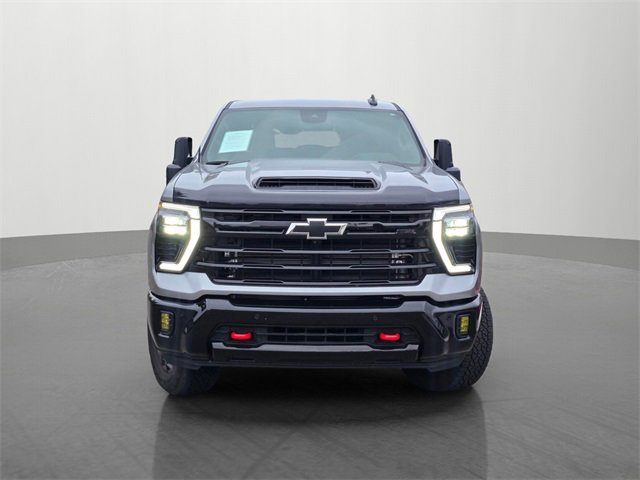 Used 2025 Chevrolet Silverado 2500 LT w/ Trail Boss Package image 3