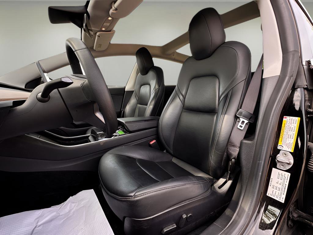 Used 2019 Tesla Model 3 Long Range image 32