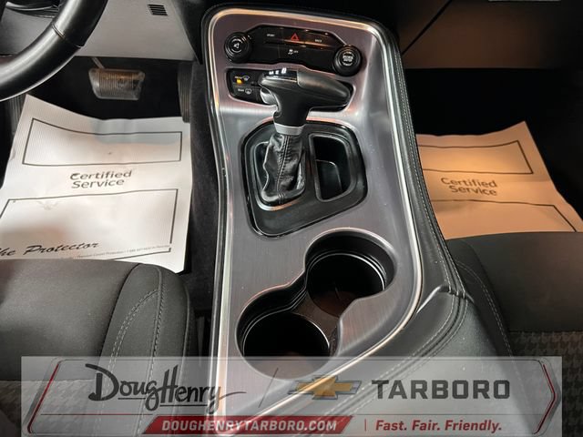 Used 2016 Dodge Challenger SXT RWD image 44