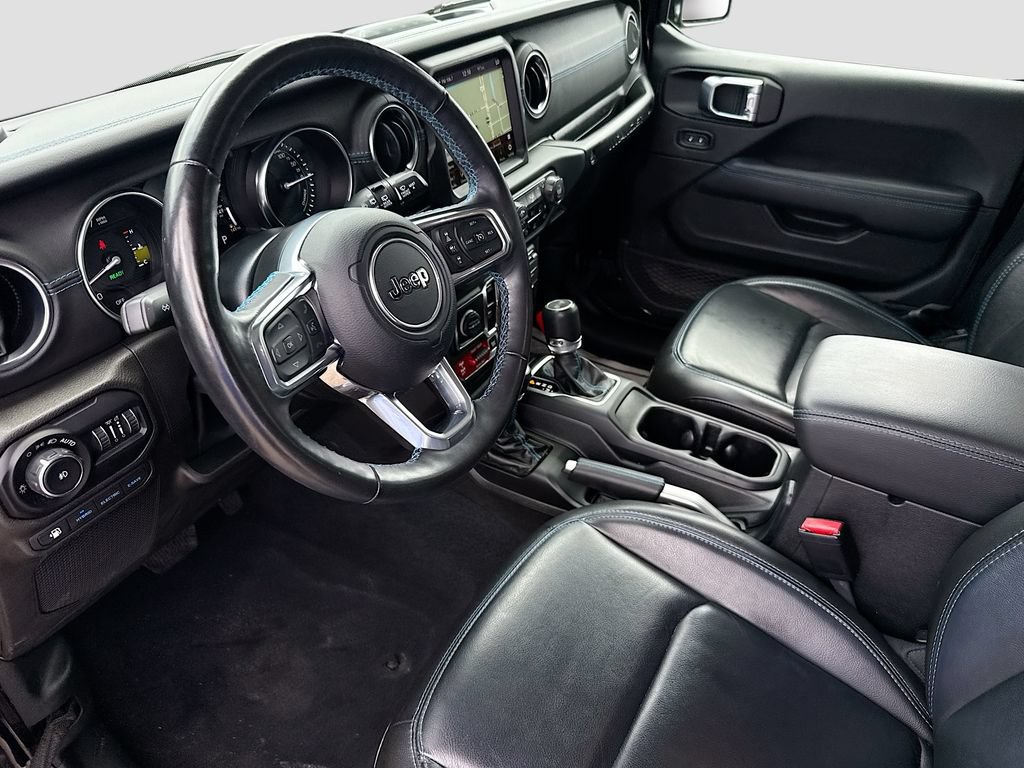 Used 2022 Jeep Wrangler Unlimited Rubicon 4xe w/ Cold Weather Group AWD/4WD image 25