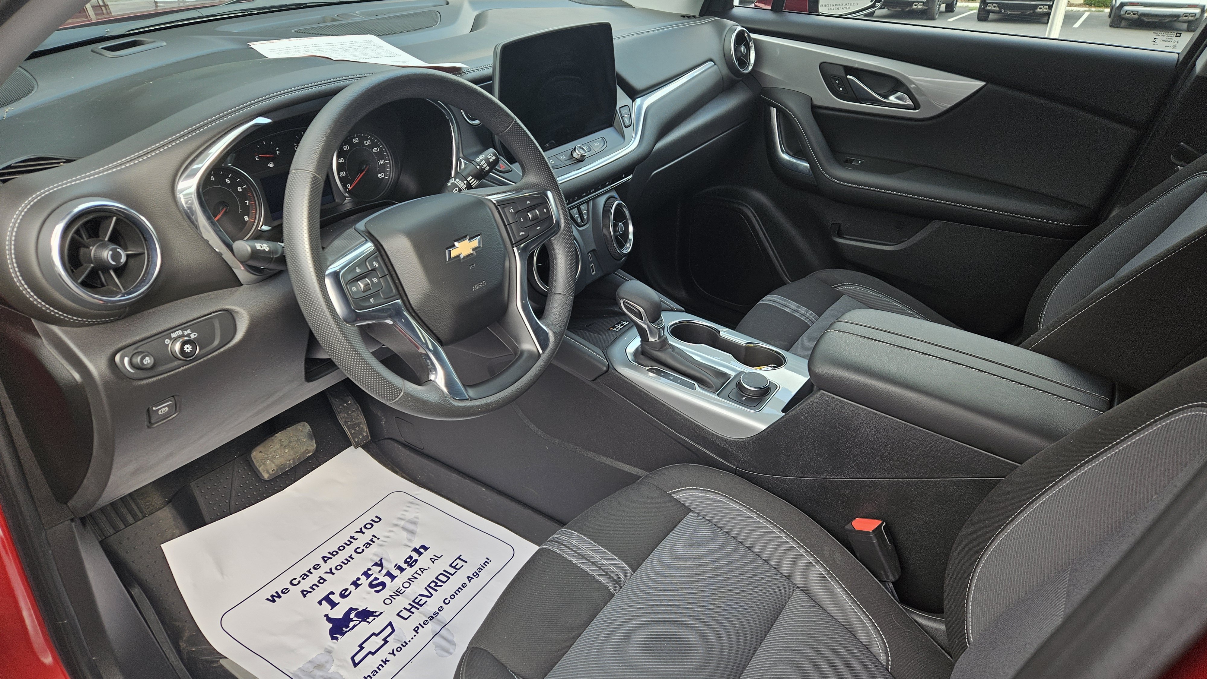 Used 2023 Chevrolet Blazer LT w/ Convenience Package FWD image 9