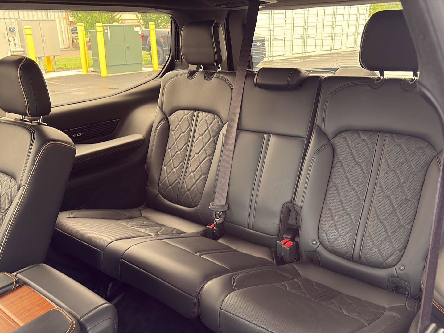 Used 2022 Jeep Grand Wagoneer Series III w/ Rear Seat Video Group 1 AWD/4WD image 37