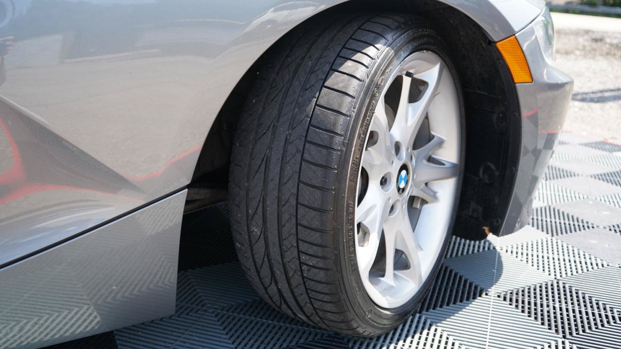 Used 2008 BMW Z4 3.0i w/ Premium Pkg RWD image 57